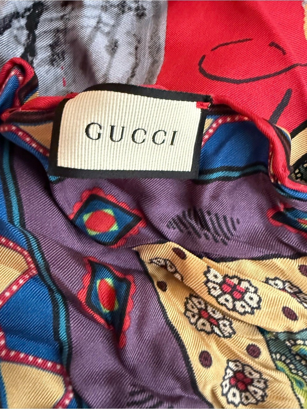 Gucci Multicolor Printed Silk Scarf with Bold Border - Picture 3 of 4